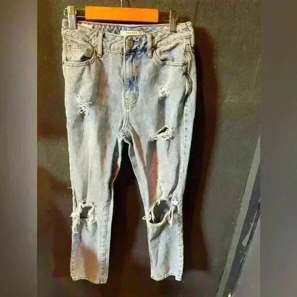 Women’s PacSun Light Wash Mom Jeans Size 25